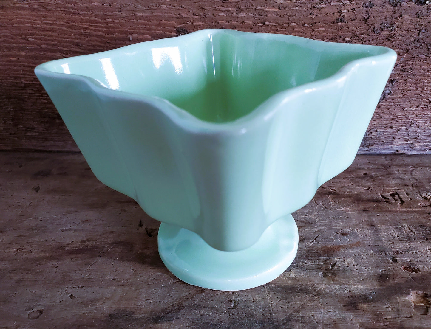 Vintage Hull Light Green Pottery Planter Jardiniere Wavy Pedestal