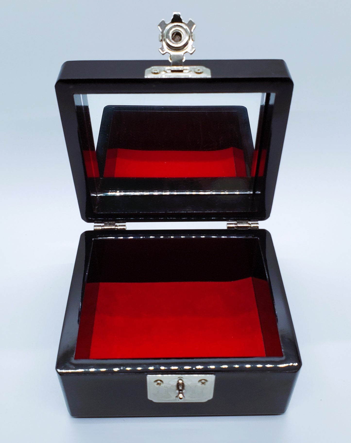 In-Laid Lacquered Box Featuring Shore Birds Jewelry Trinkets