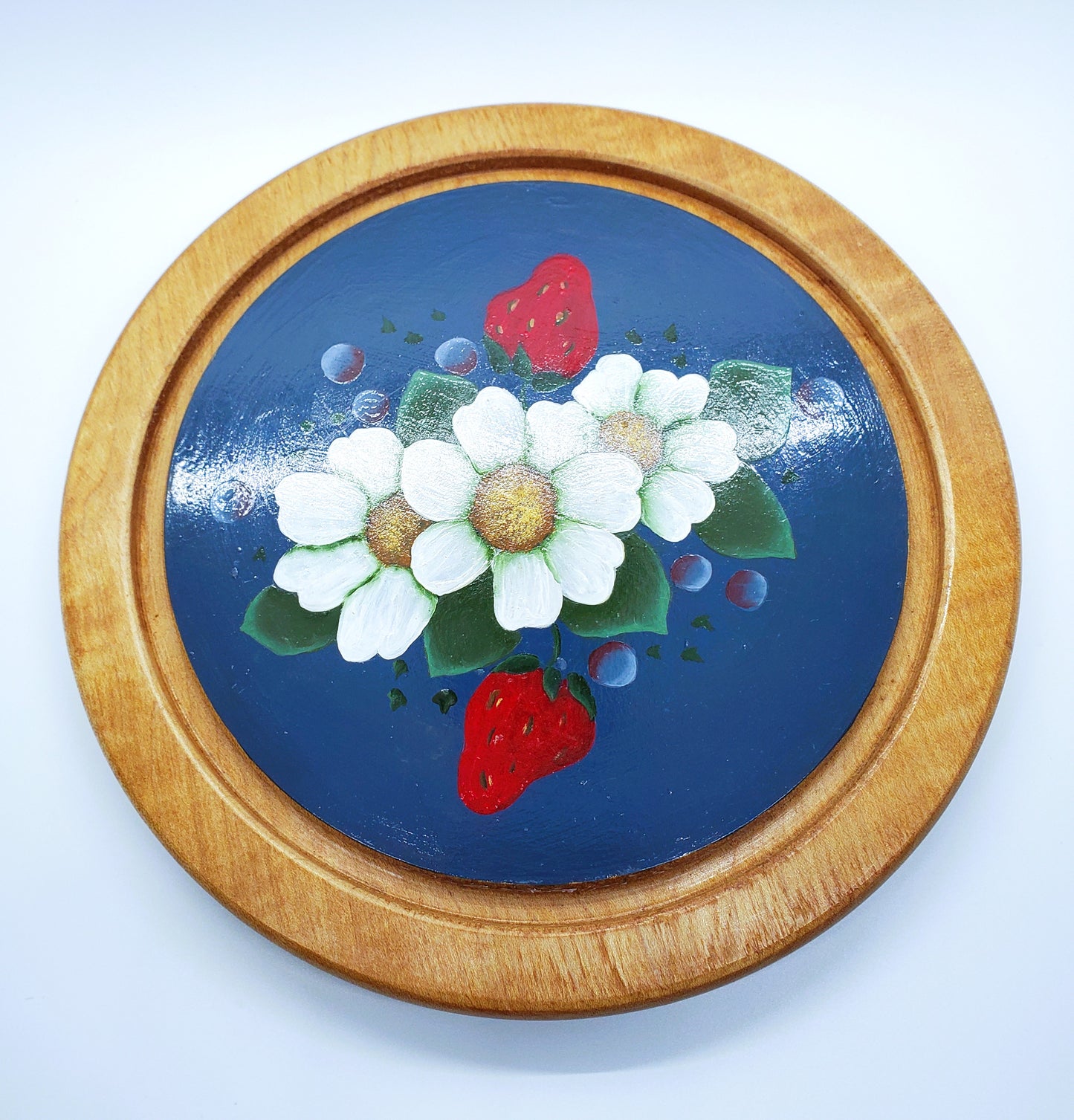 Marjorie Wallace Vermont Artist Hand-Painted Wooden Trivet Pot Holder Blooming Strawberries Signed